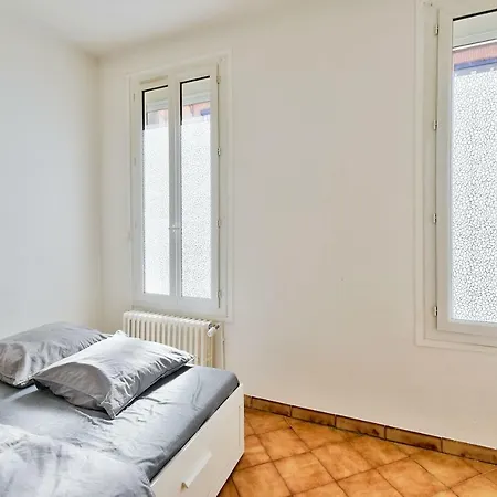 ∴ Studio With Large Terrace ∴ *